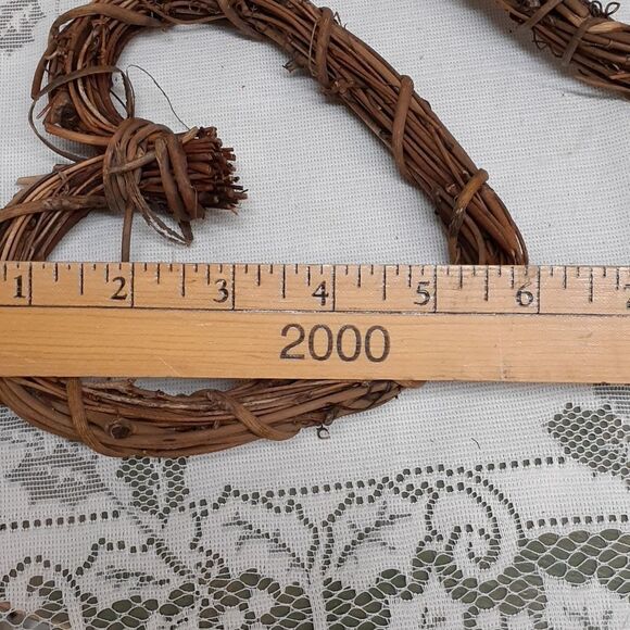 Bundle of 3 vintage Wood twig hearts. - Picture 6 of 6